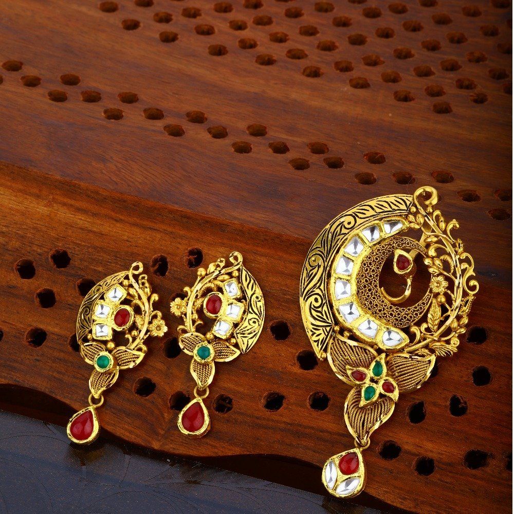 916 Gold Hallmark Trendy Pendant Set 