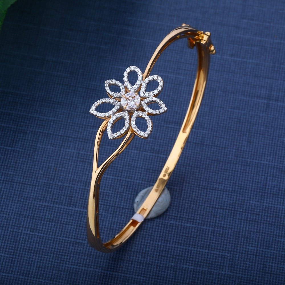 916 Gold Attractive Flower Design For Lady Bracelet 
