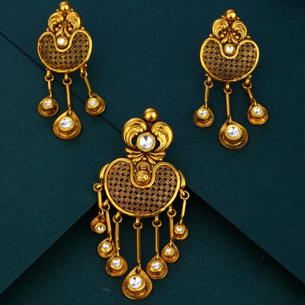 916 traditional ethnic Antique gold hallmark pendant set 