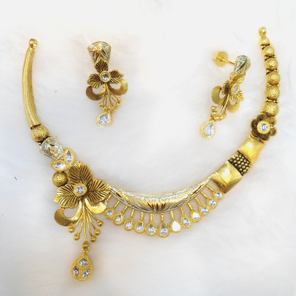 22Kt Gold Antique Wedding Necklace Set RHJ-5493
